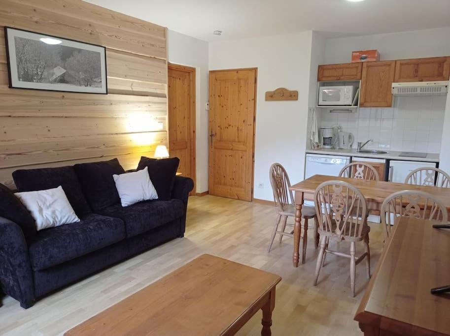 Bel Appartement En Residence Avec Piscines Samoëns Exteriör bild