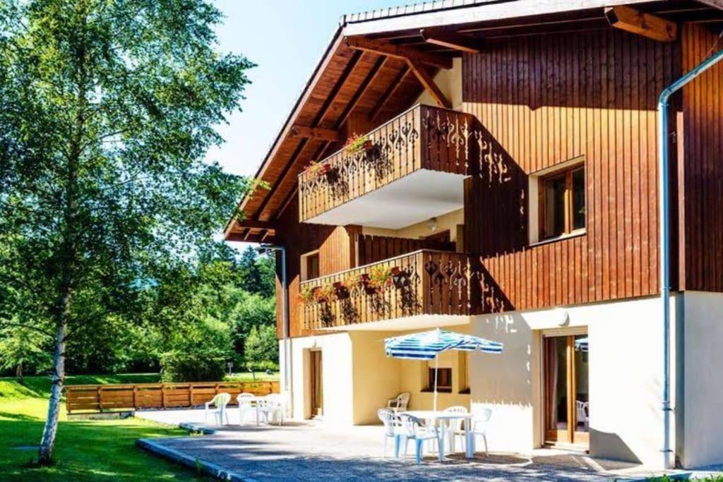 Bel Appartement En Residence Avec Piscines Samoëns Exteriör bild