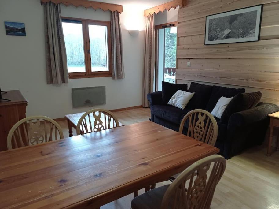 Bel Appartement En Residence Avec Piscines Samoëns Exteriör bild